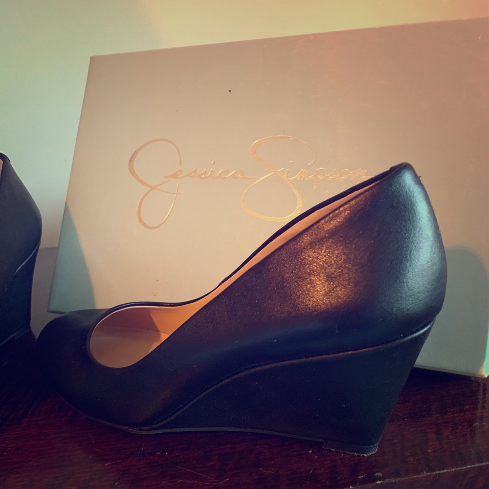 Jessica Simpson black leather wedge shoe